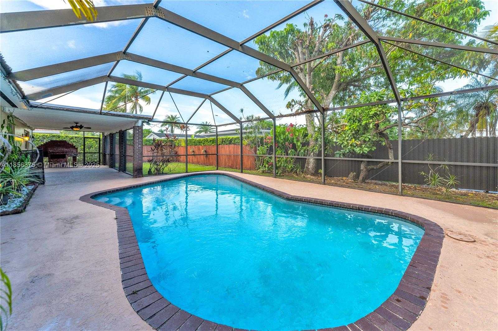 Small Image of 7621 SOUTH WEST 146TH AVE, Miami Number 20