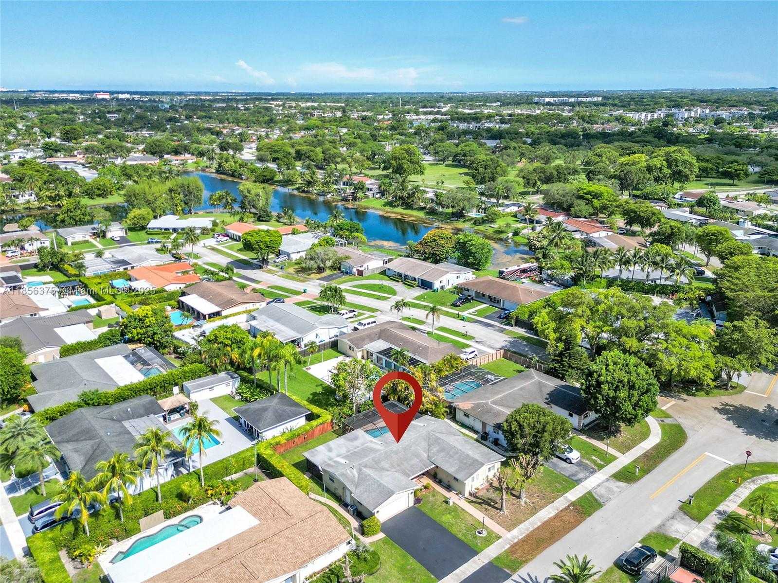 Small Image of 7621 SOUTH WEST 146TH AVE, Miami Number 21