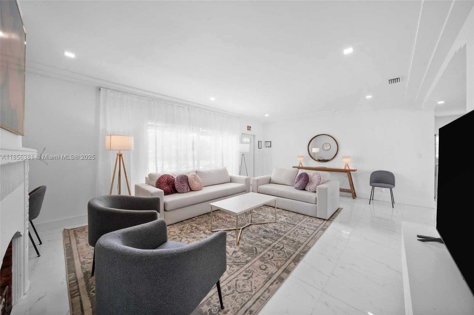 Small Image of 1625 HOLLYWOOD BLVD #1, Hollywood Number 10