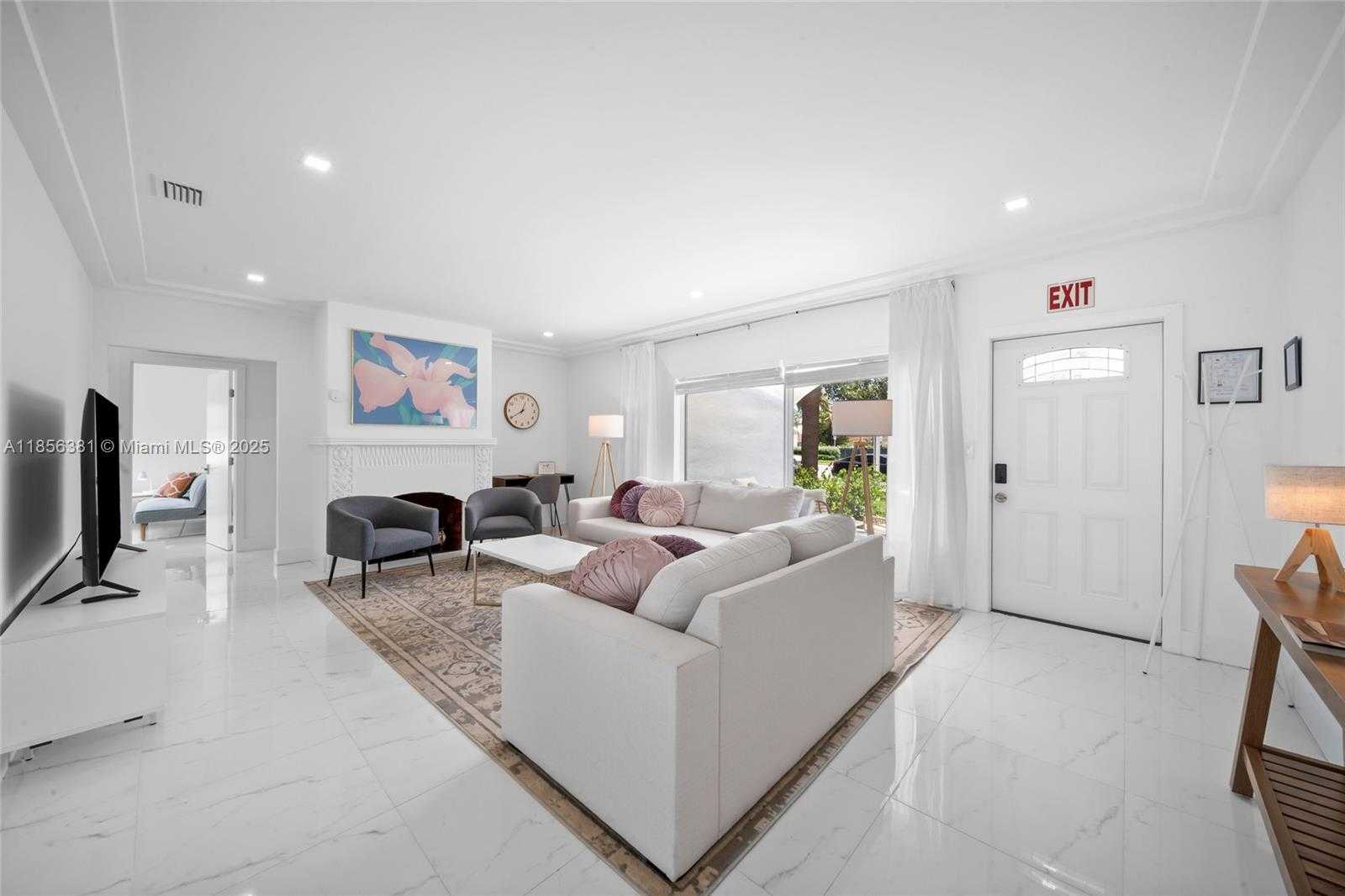 Small Image of 1625 HOLLYWOOD BLVD #1, Hollywood Number 12