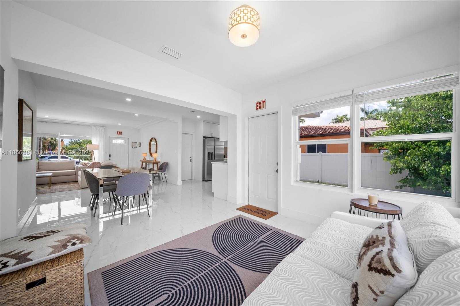 Small Image of 1625 HOLLYWOOD BLVD #1, Hollywood Number 22