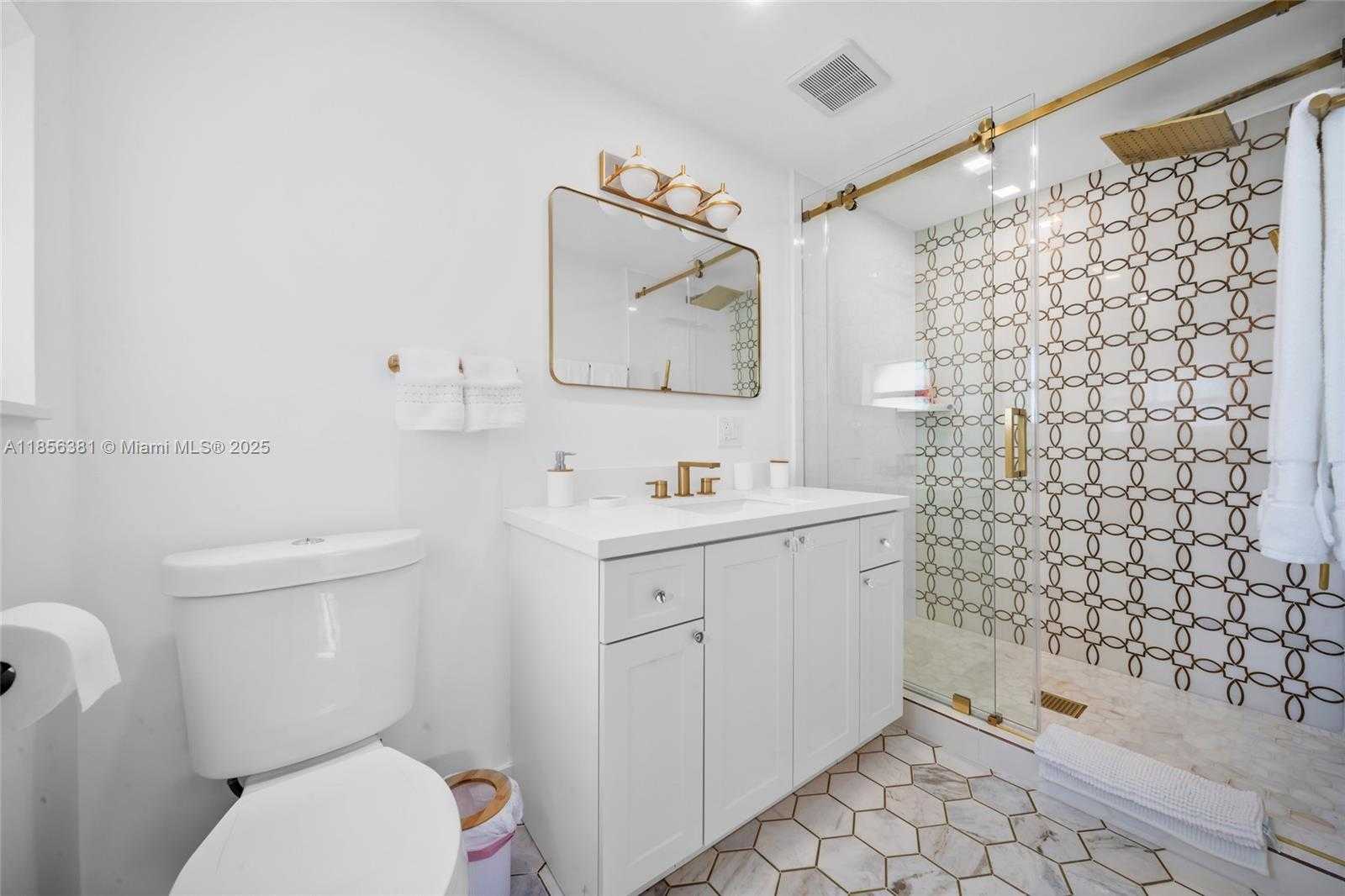 Small Image of 1625 HOLLYWOOD BLVD #1, Hollywood Number 35