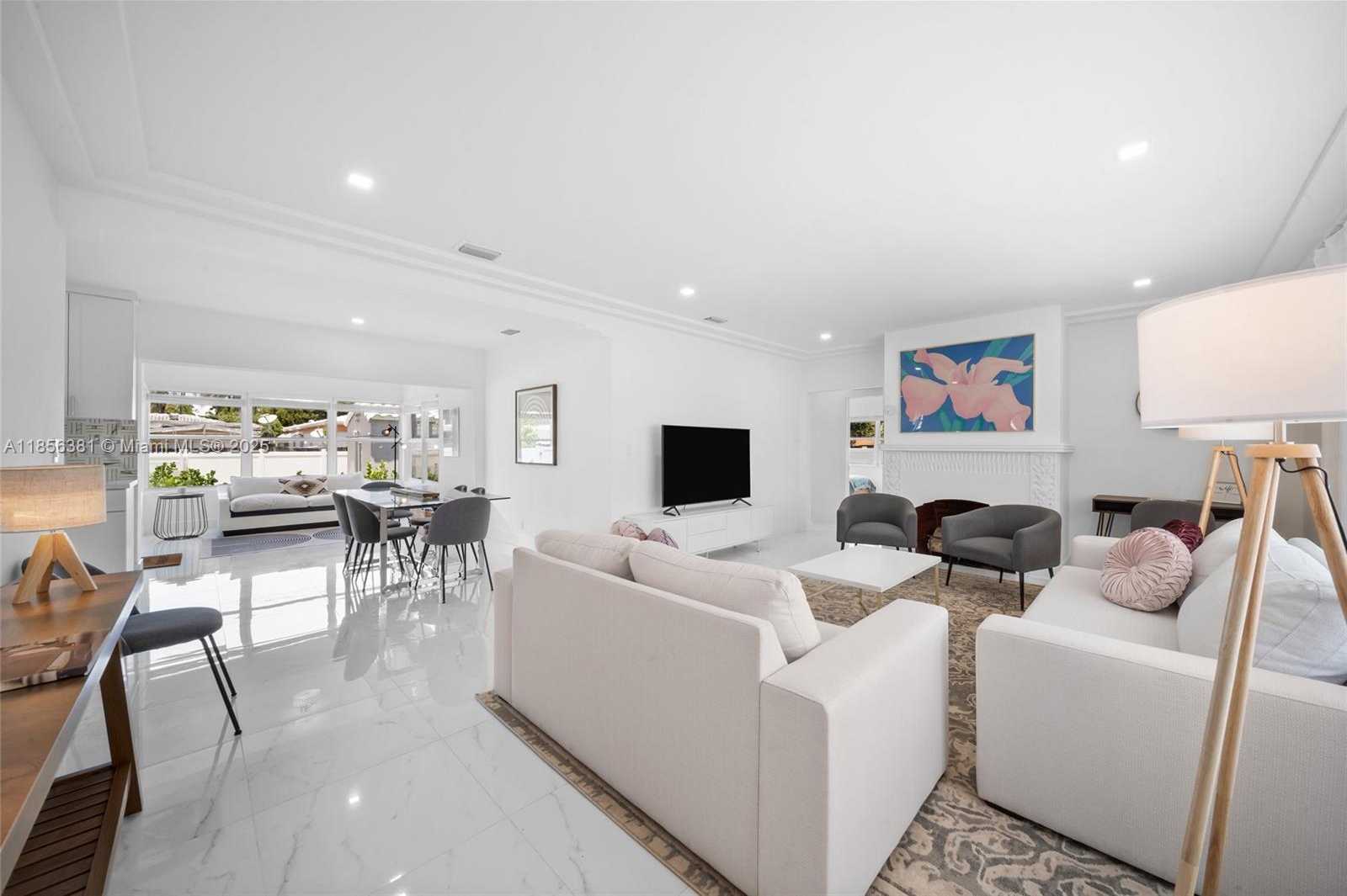 Small Image of 1625 HOLLYWOOD BLVD #1, Hollywood Number 8