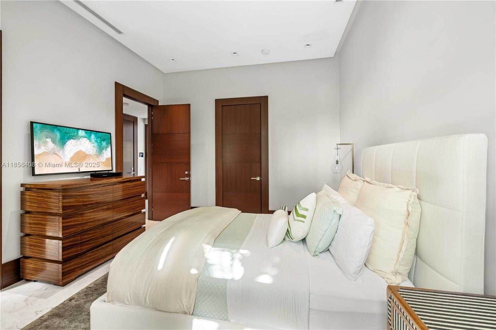 Small Image of 401 ARVIDA PKWY #., Coral Gables Number 20