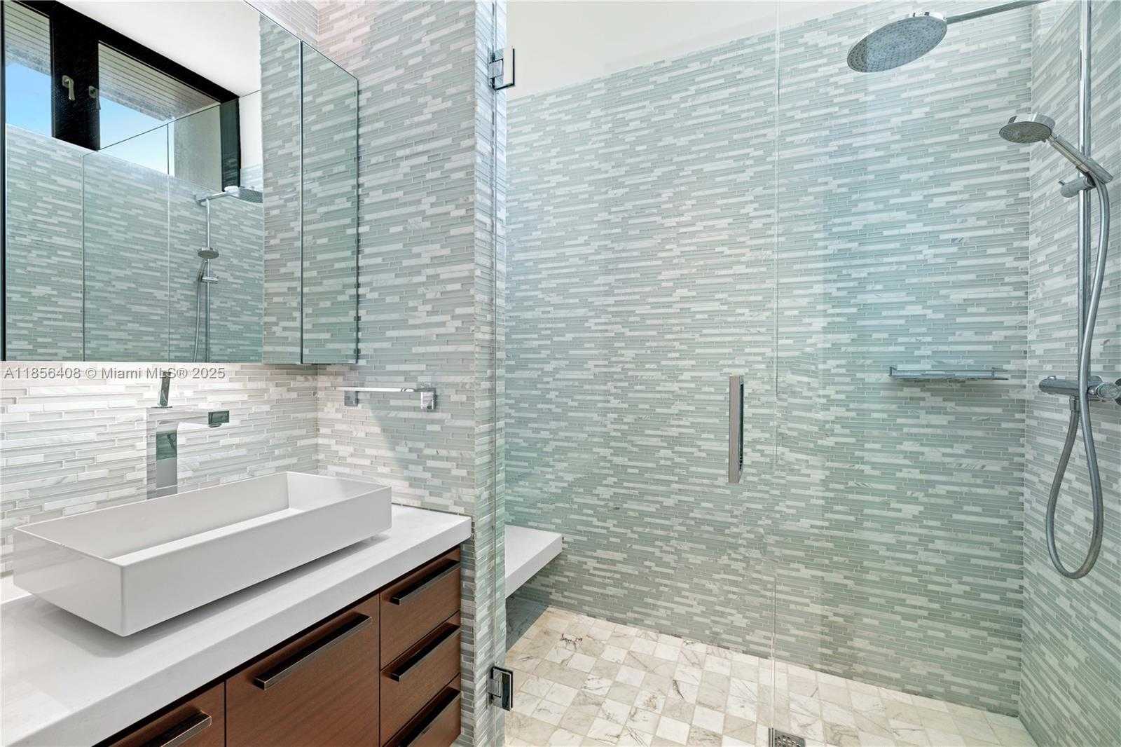 Small Image of 401 ARVIDA PKWY #., Coral Gables Number 41
