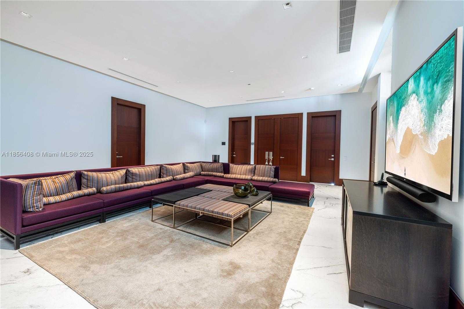 Small Image of 401 ARVIDA PKWY #., Coral Gables Number 57