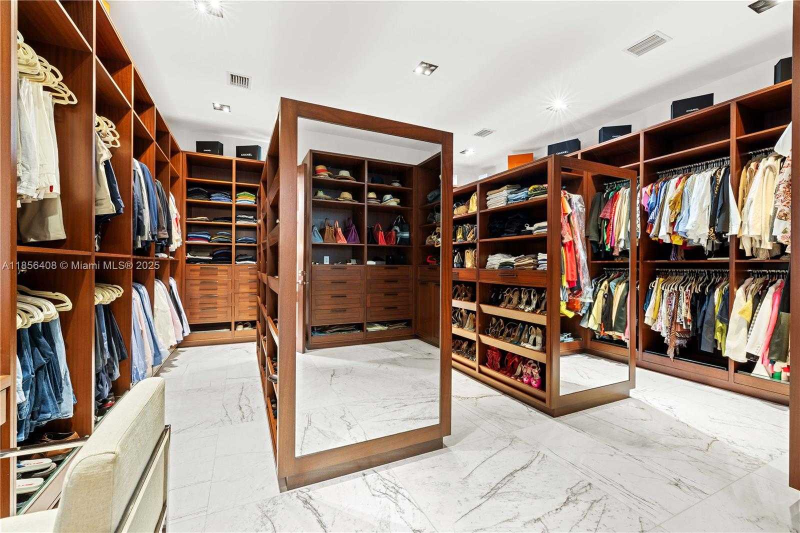 Small Image of 401 ARVIDA PKWY #., Coral Gables Number 64