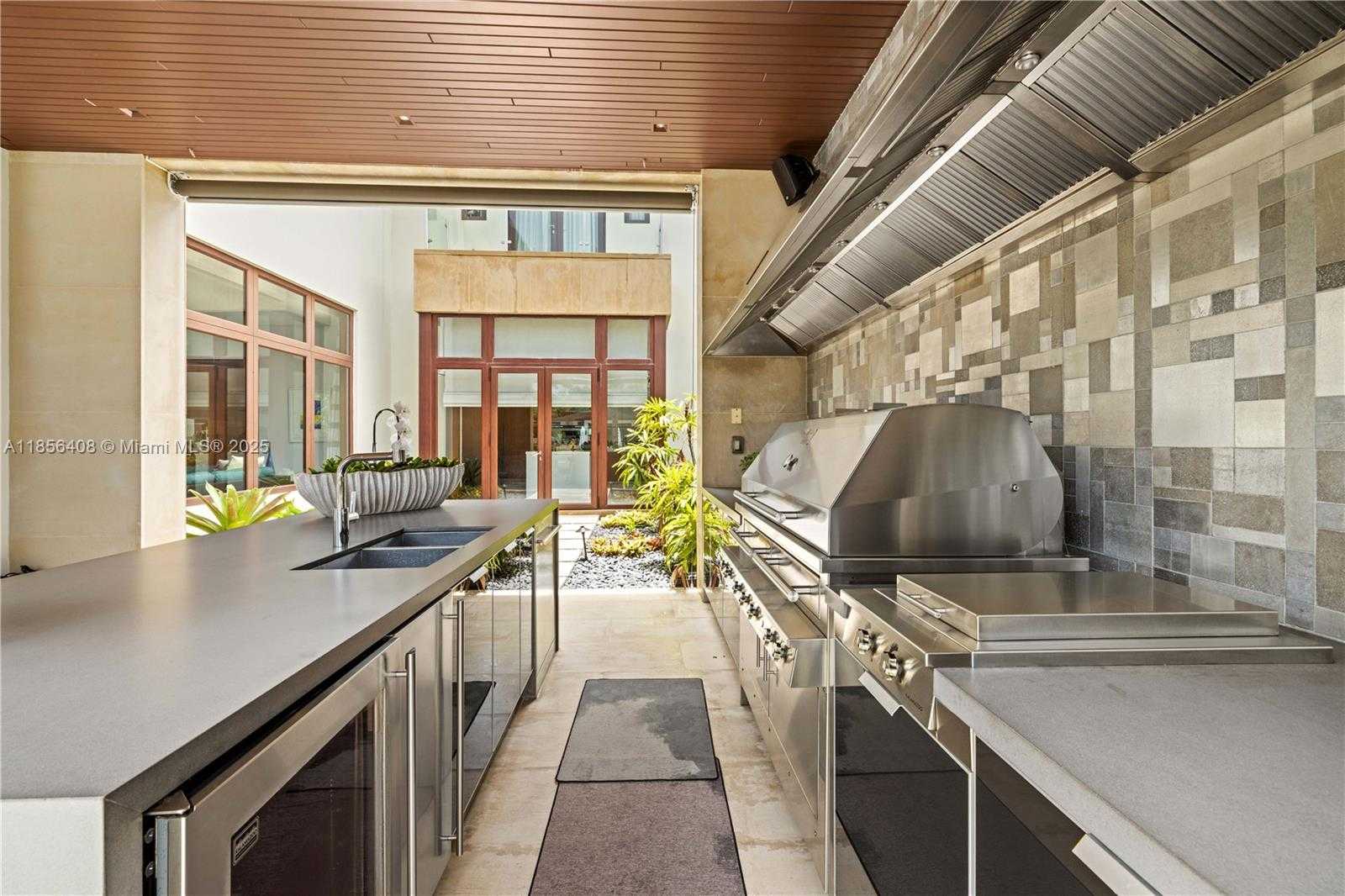 Small Image of 401 ARVIDA PKWY #., Coral Gables Number 83