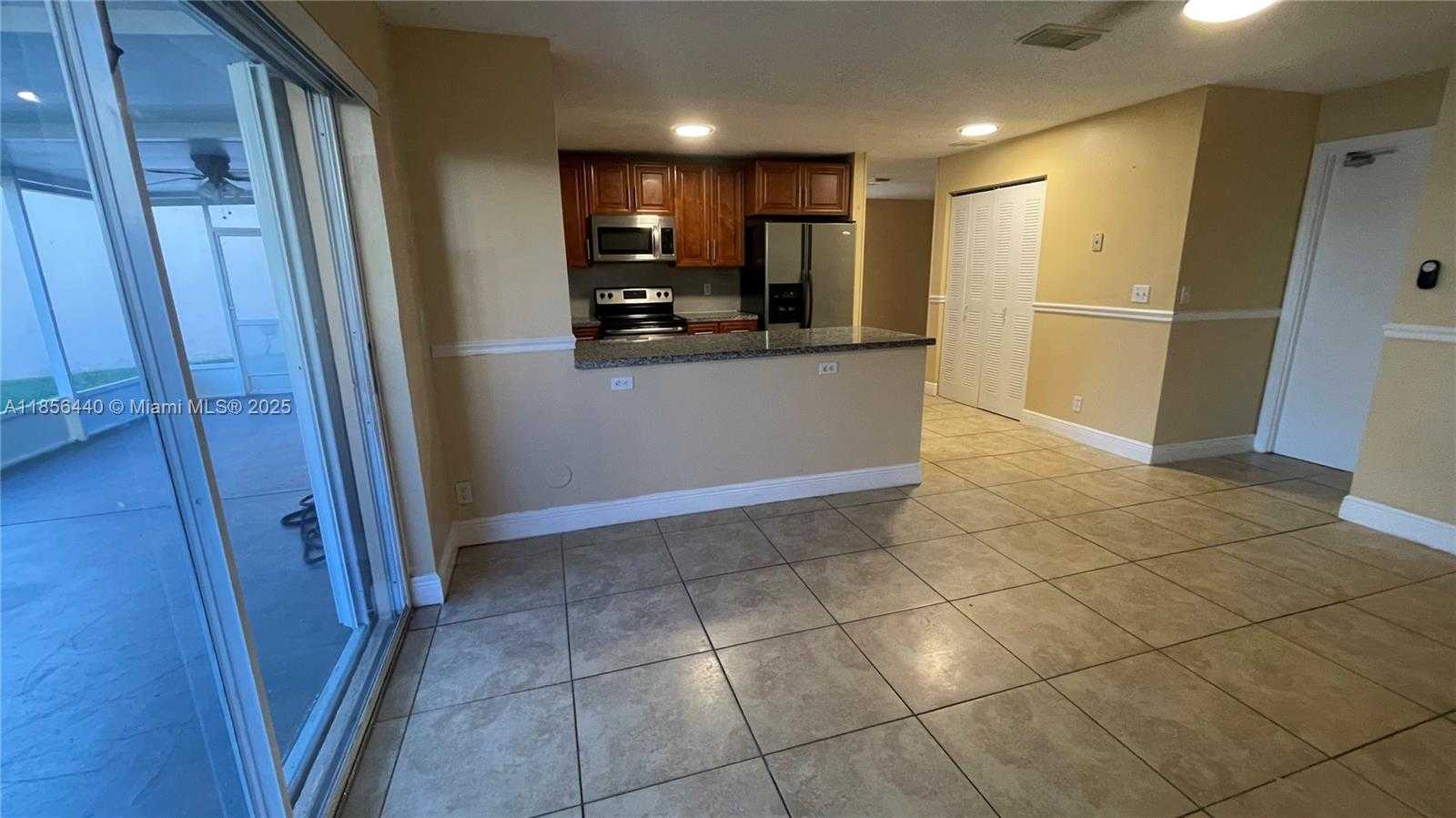 Small Image of 8274 SOUTH WEST 42ND CT, Davie Number 13