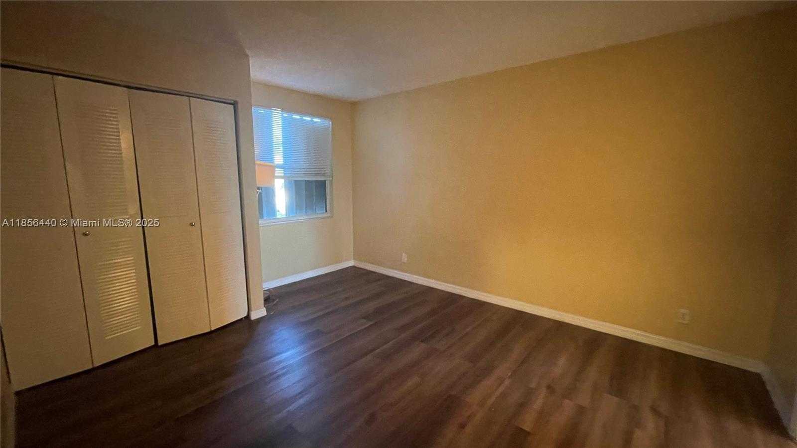 Small Image of 8274 SOUTH WEST 42ND CT, Davie Number 14