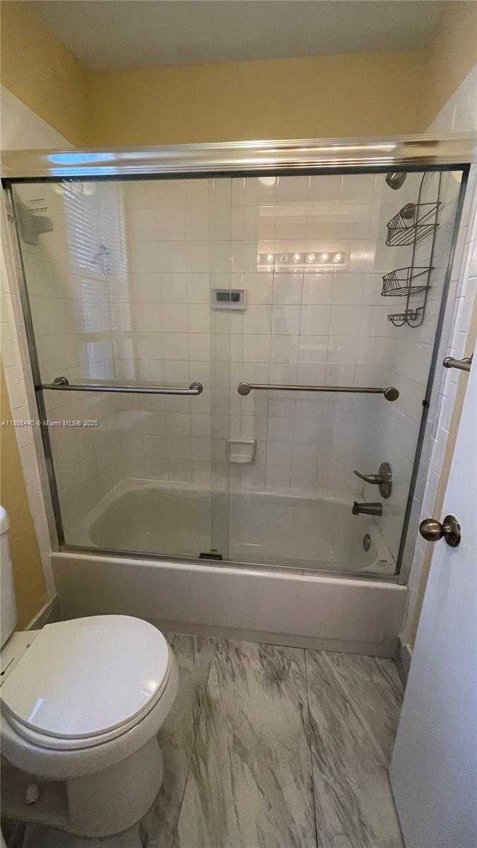 Small Image of 8274 SOUTH WEST 42ND CT, Davie Number 18