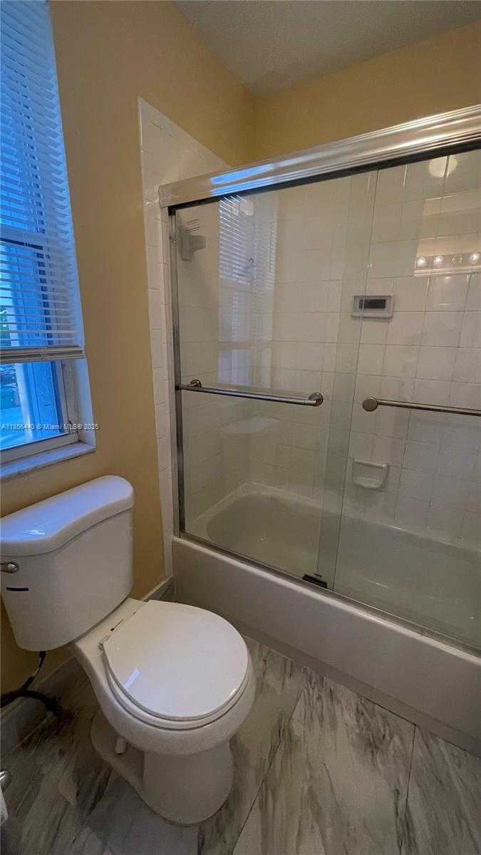 Small Image of 8274 SOUTH WEST 42ND CT, Davie Number 21