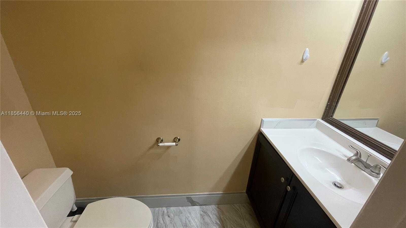 Small Image of 8274 SOUTH WEST 42ND CT, Davie Number 30