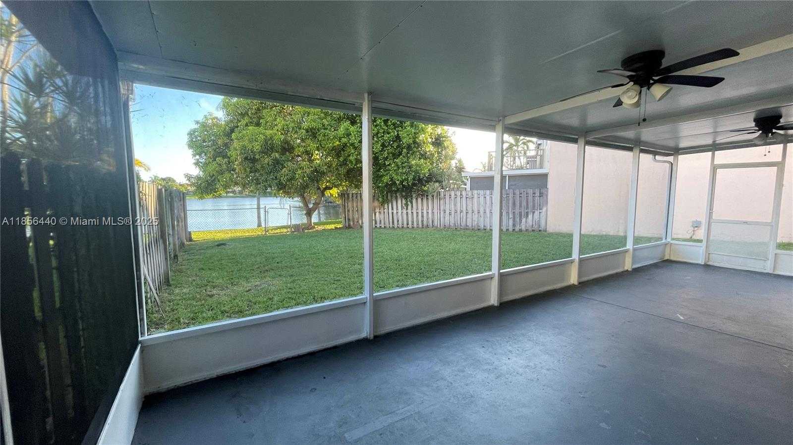 Small Image of 8274 SOUTH WEST 42ND CT, Davie Number 34