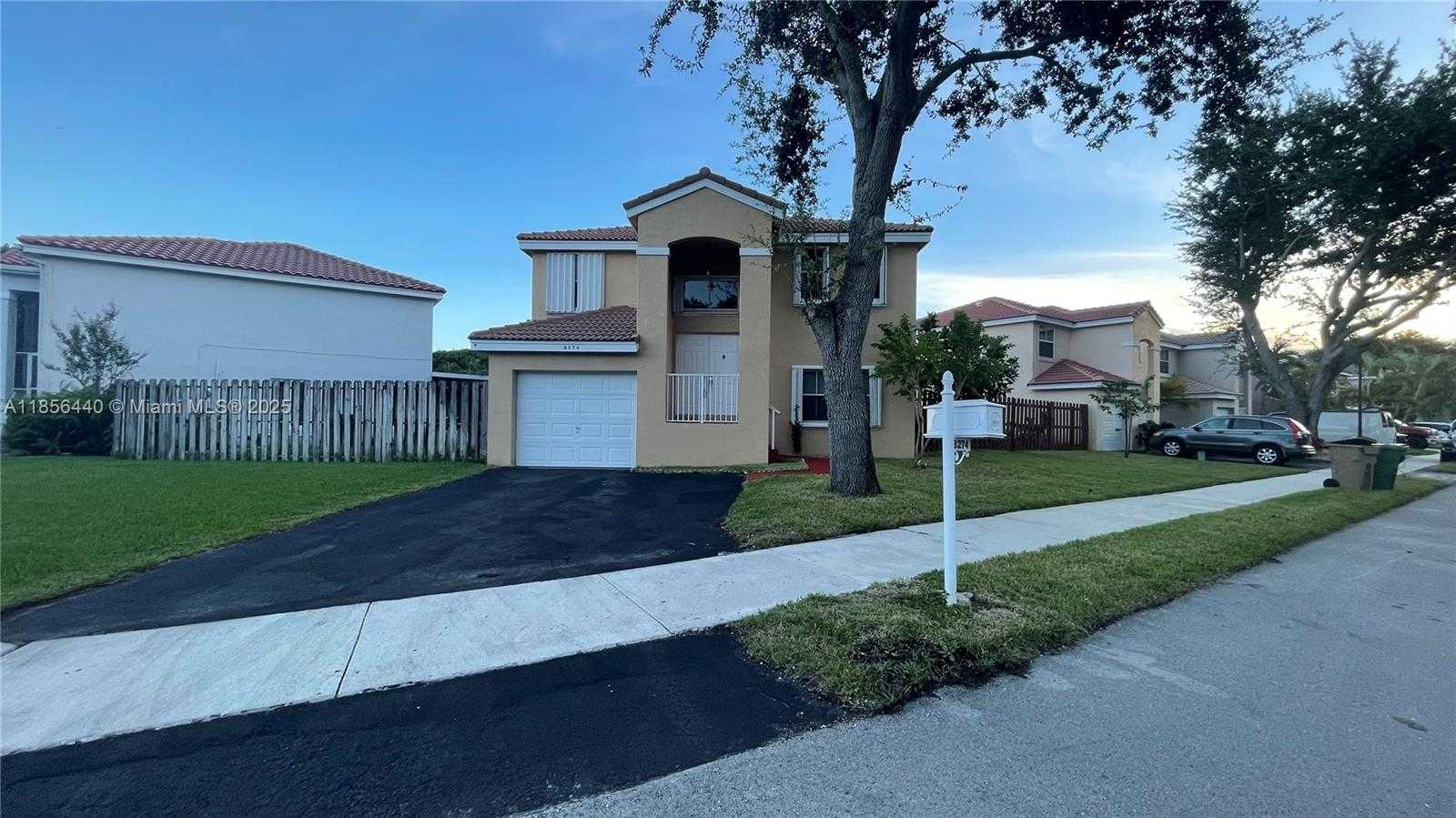 Small Image of 8274 SOUTH WEST 42ND CT, Davie Number 39