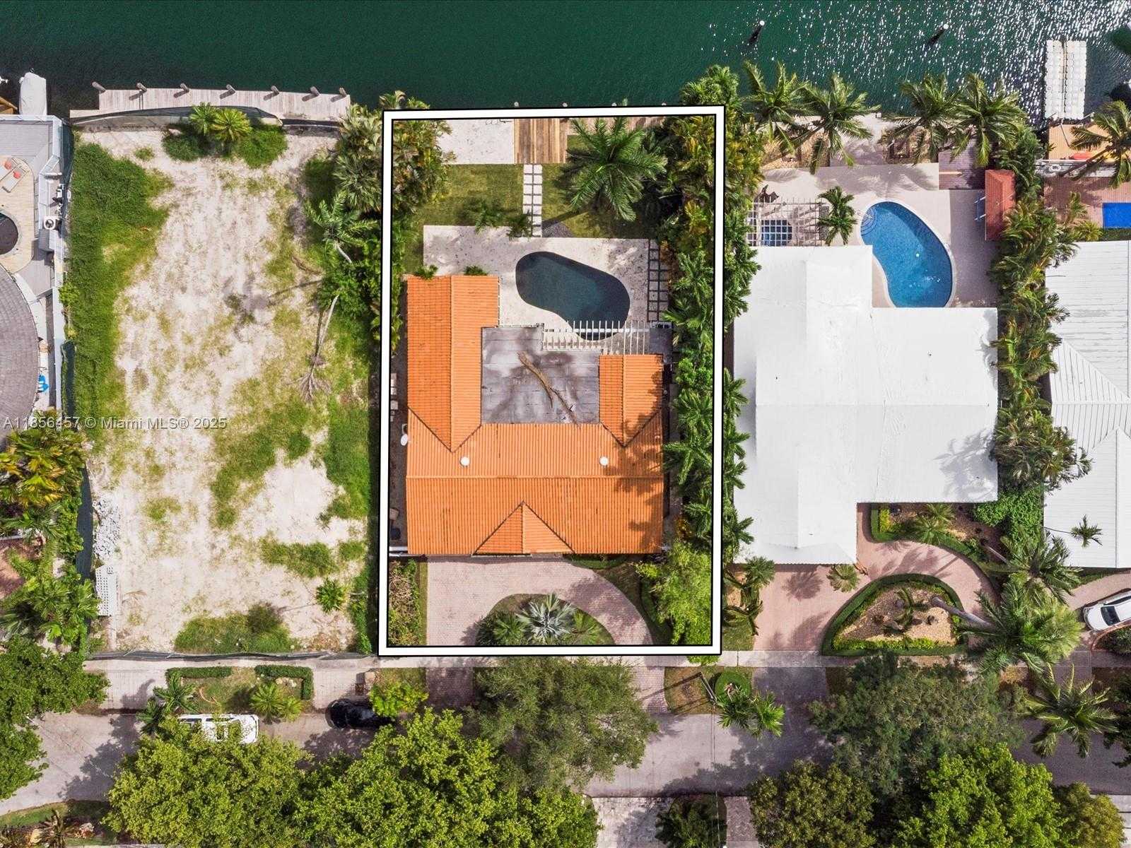 Small Image of 13205 ARCH CREEK TER, North Miami Number 2