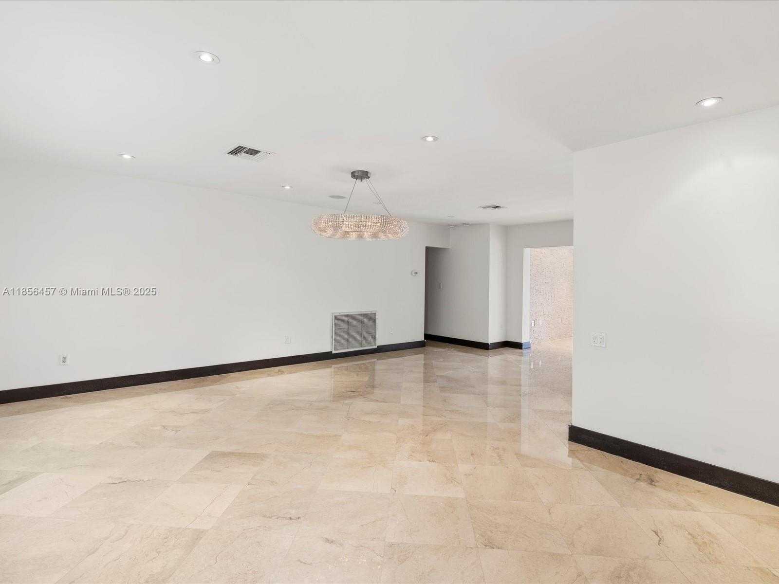 Small Image of 13205 ARCH CREEK TER, North Miami Number 20