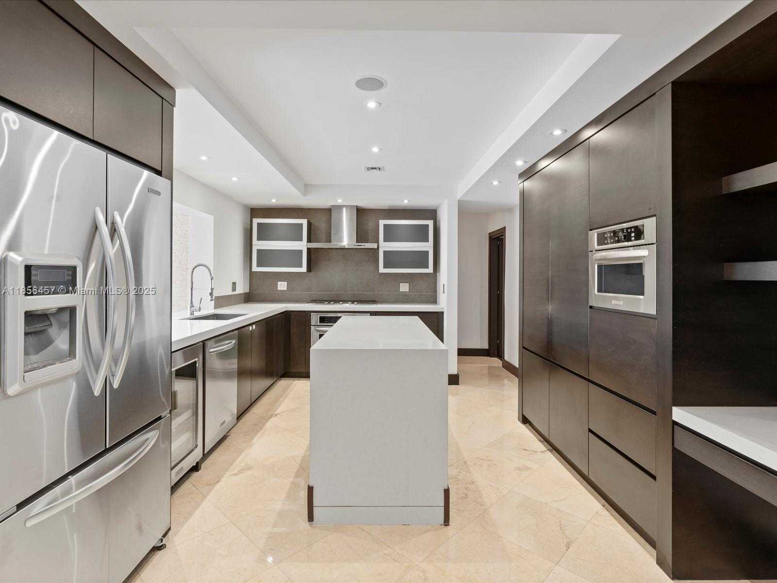 Small Image of 13205 ARCH CREEK TER, North Miami Number 22