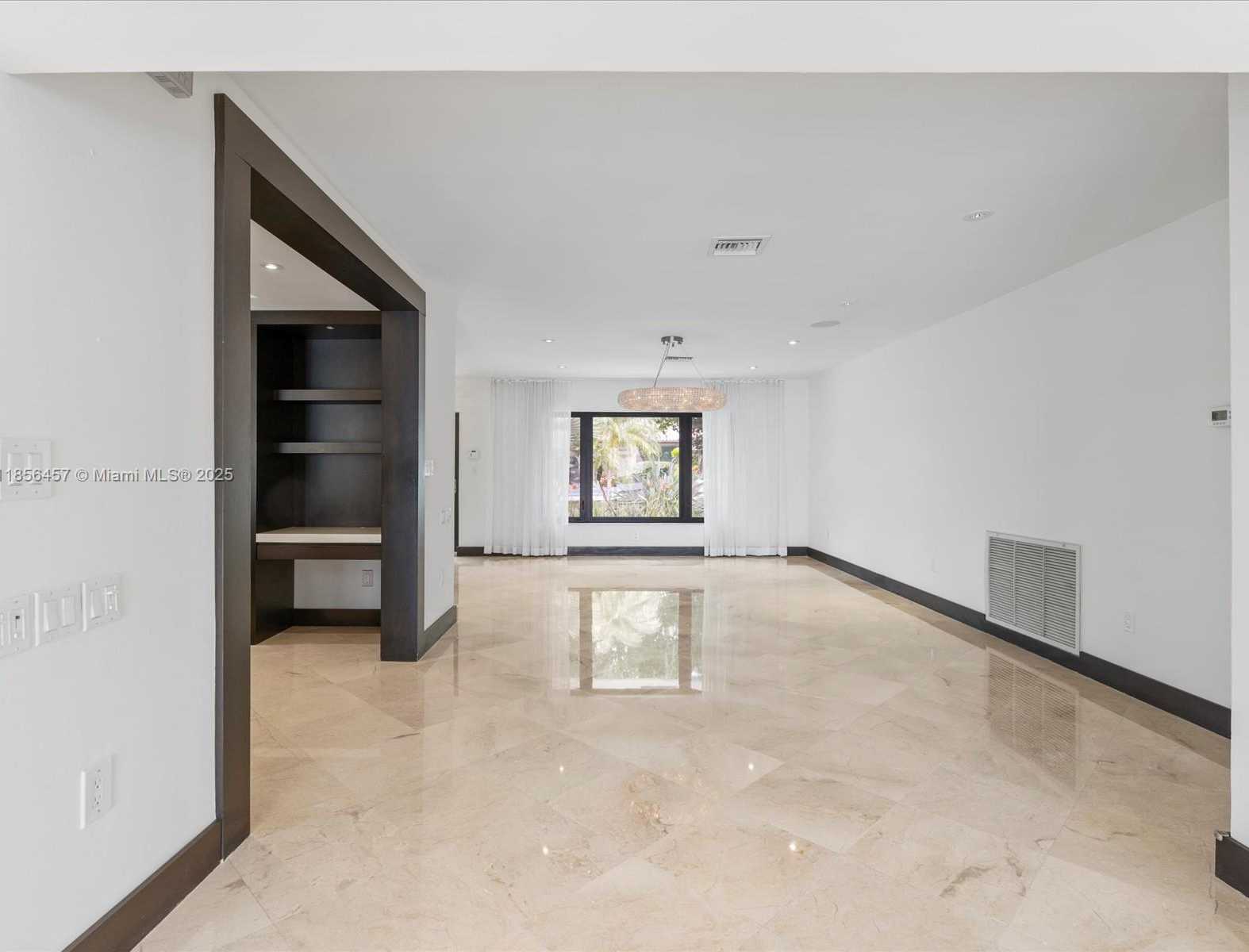 Small Image of 13205 ARCH CREEK TER, North Miami Number 32