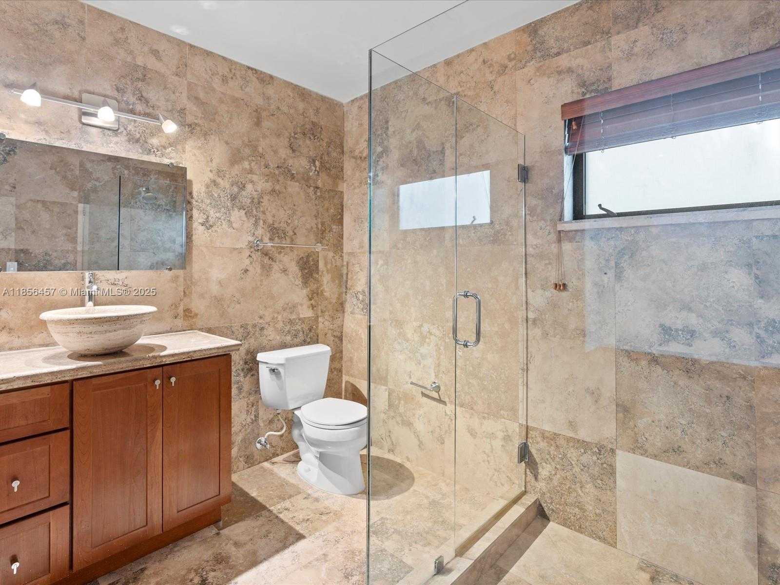 Small Image of 13205 ARCH CREEK TER, North Miami Number 39