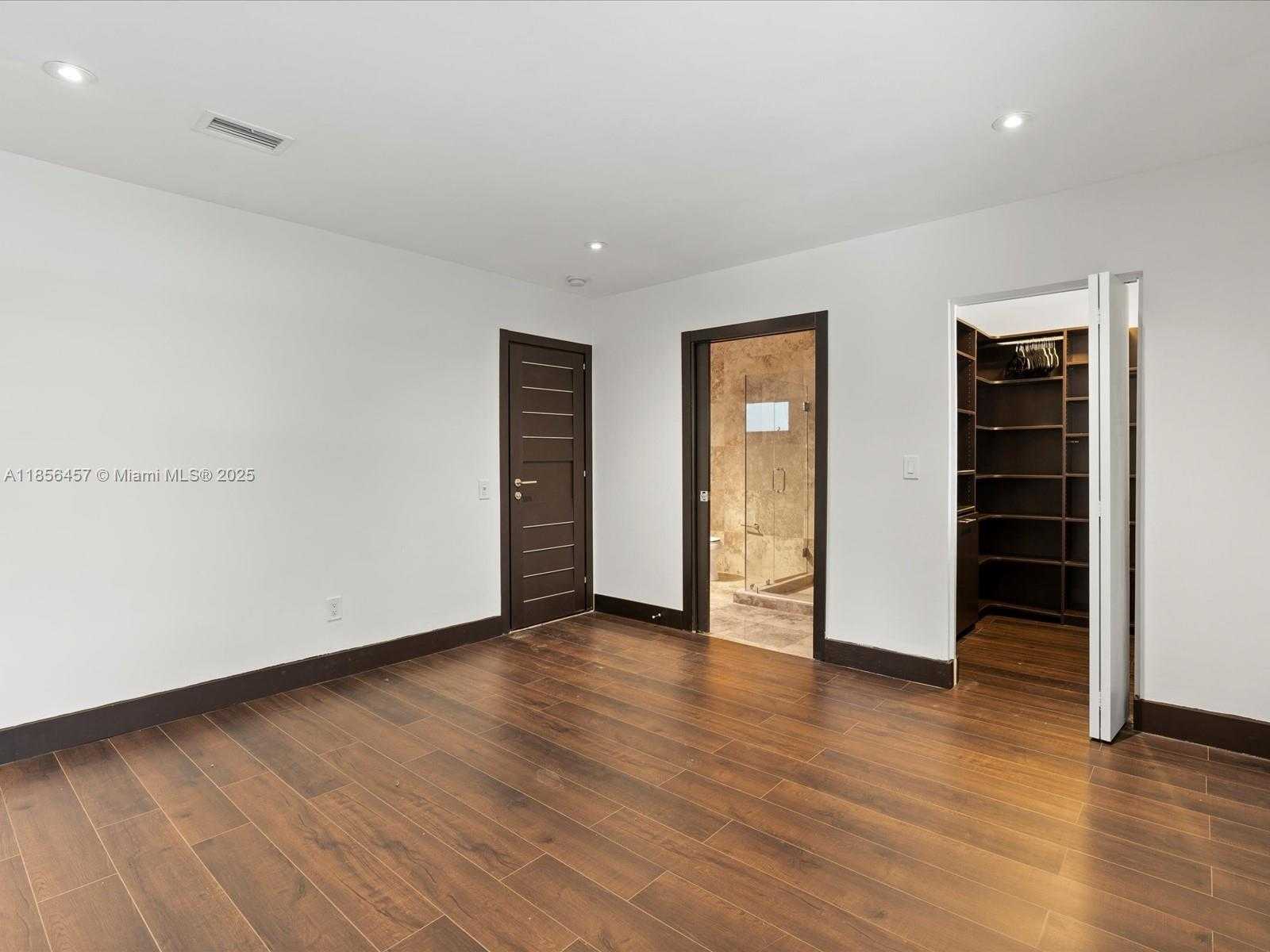 Small Image of 13205 ARCH CREEK TER, North Miami Number 40