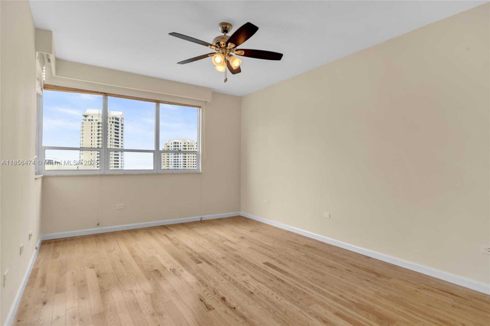 Small Image of 801 BRICKELL KEY BLVD #3212, Miami Number 19