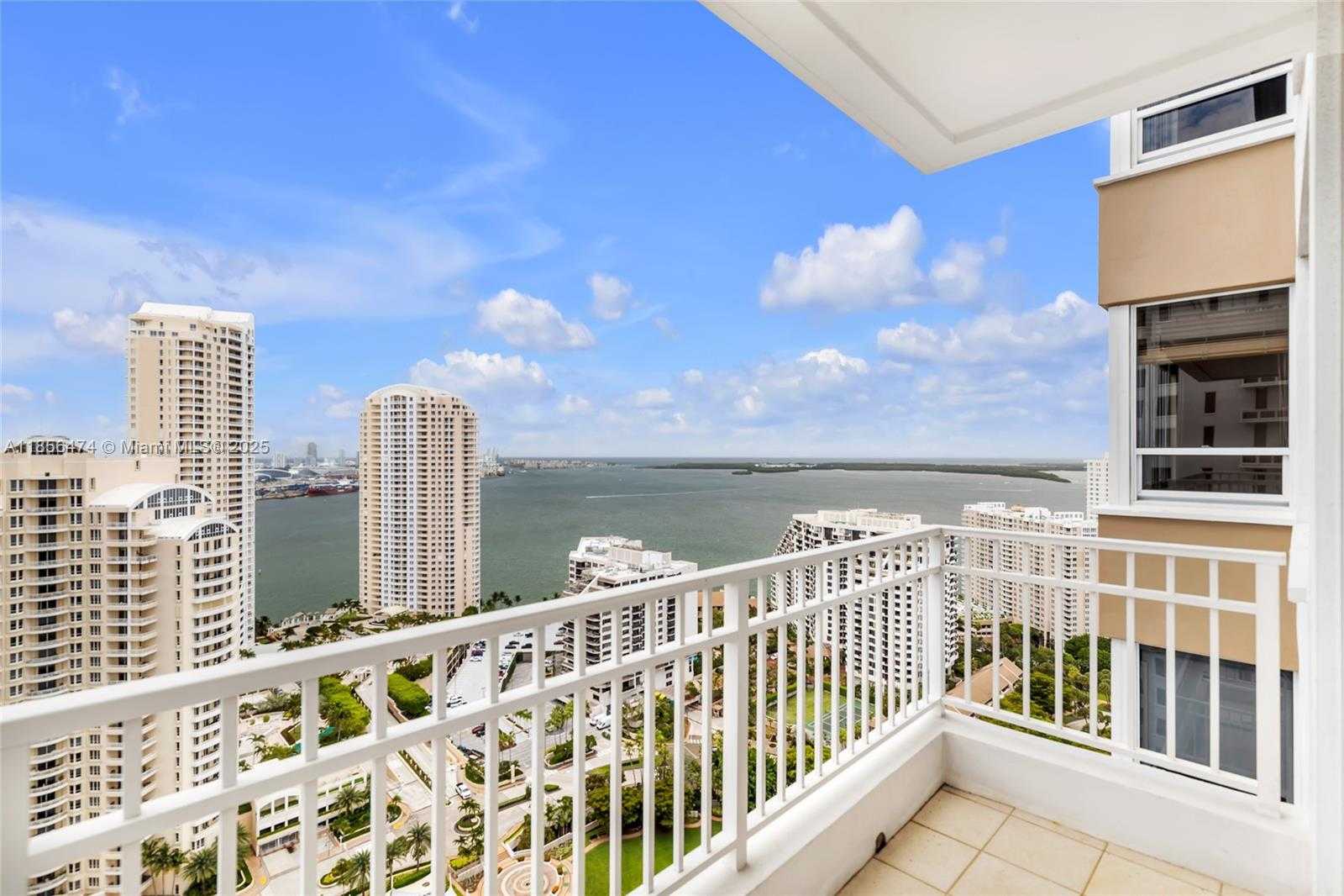 Small Image of 801 BRICKELL KEY BLVD #3212, Miami Number 2