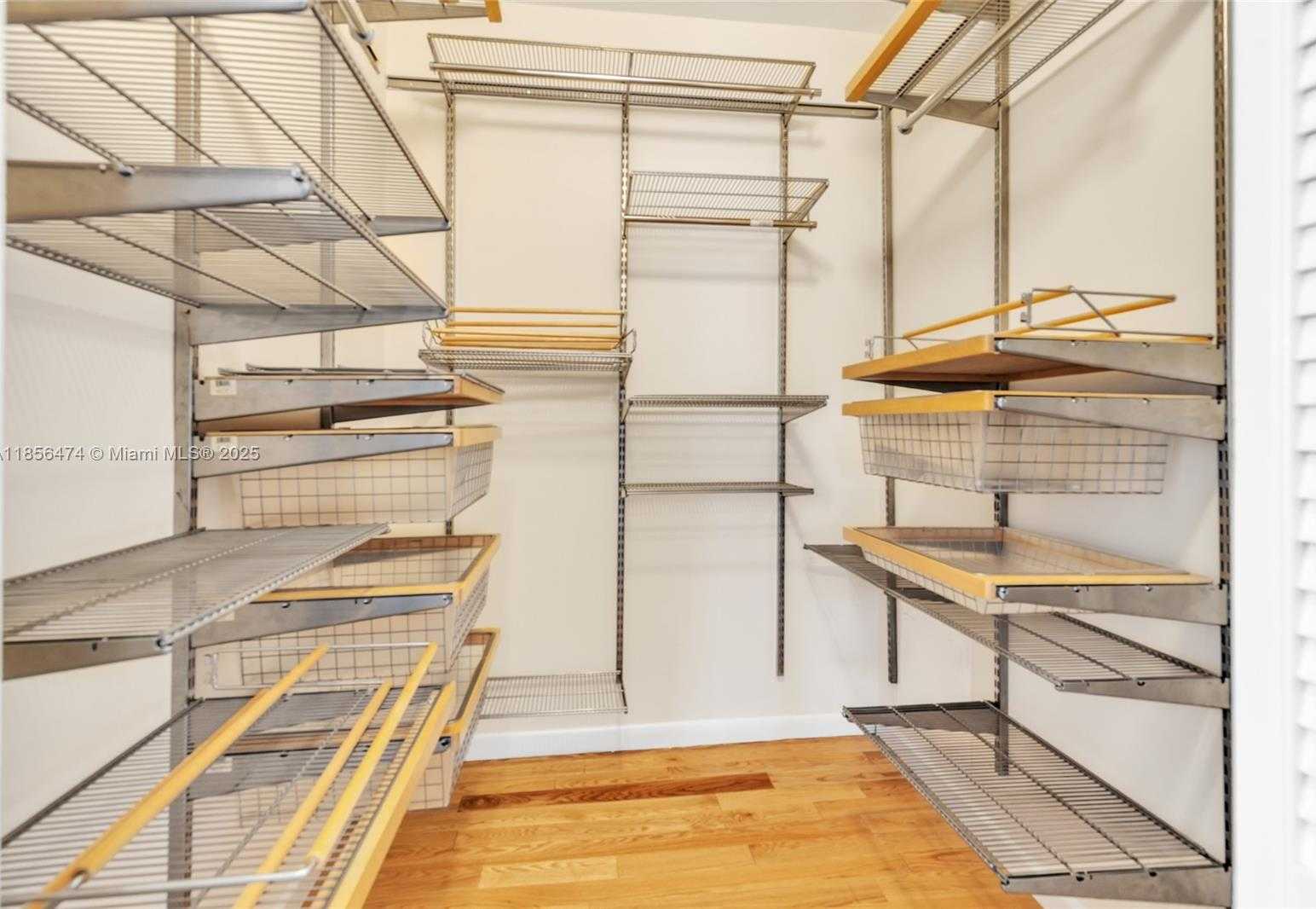 Small Image of 801 BRICKELL KEY BLVD #3212, Miami Number 26