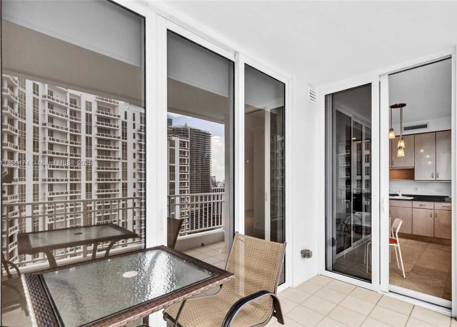 Small Image of 801 BRICKELL KEY BLVD #3212, Miami Number 27