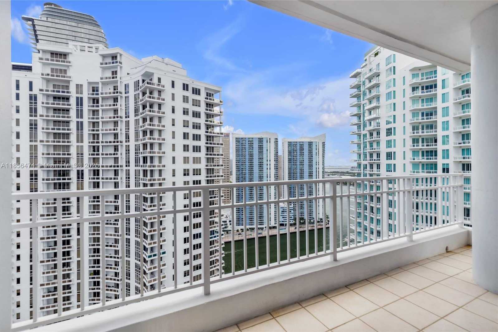Small Image of 801 BRICKELL KEY BLVD #3212, Miami Number 3
