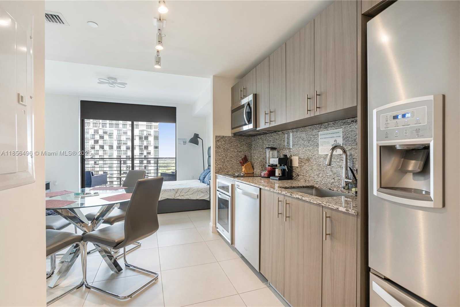 Small Image of 5350 NORTH WEST 84TH AVE #1516, Doral Number 4