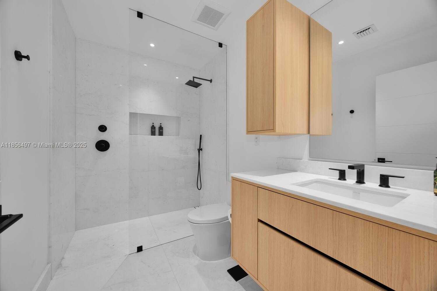 Small Image of 5827 SOUTH WEST 69TH CT #5827, Miami Number 16