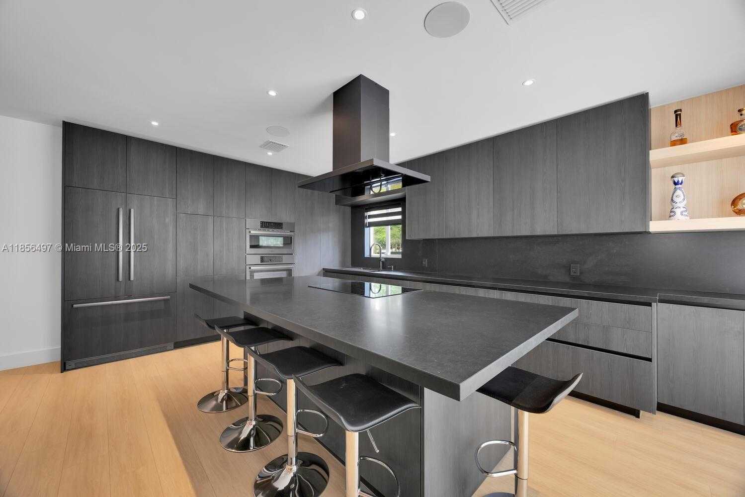 Small Image of 5827 SOUTH WEST 69TH CT #5827, Miami Number 6