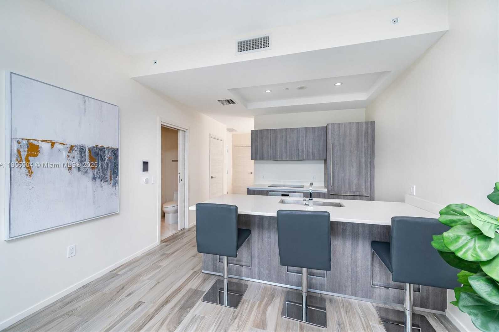 Small Image of 801 SOUTH MIAMI AVE #5207, Miami Number 10