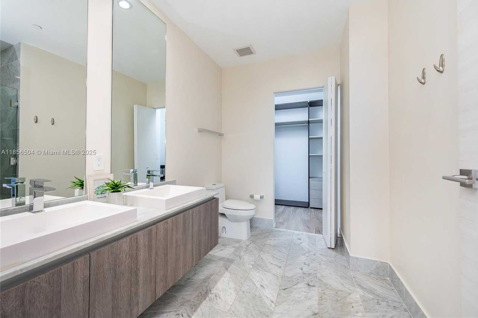 Small Image of 801 SOUTH MIAMI AVE #5207, Miami Number 12