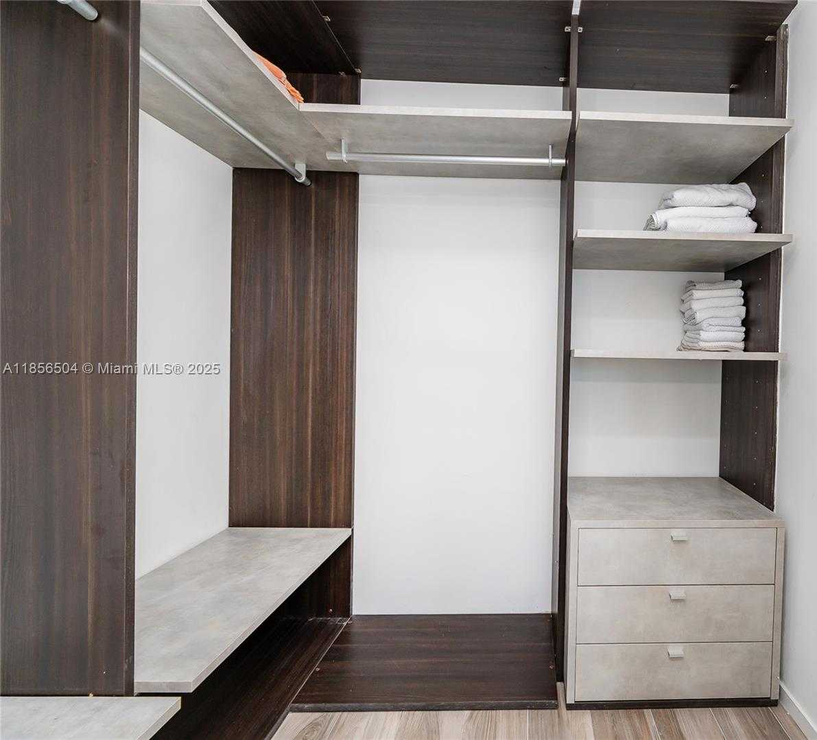 Small Image of 801 SOUTH MIAMI AVE #5207, Miami Number 18