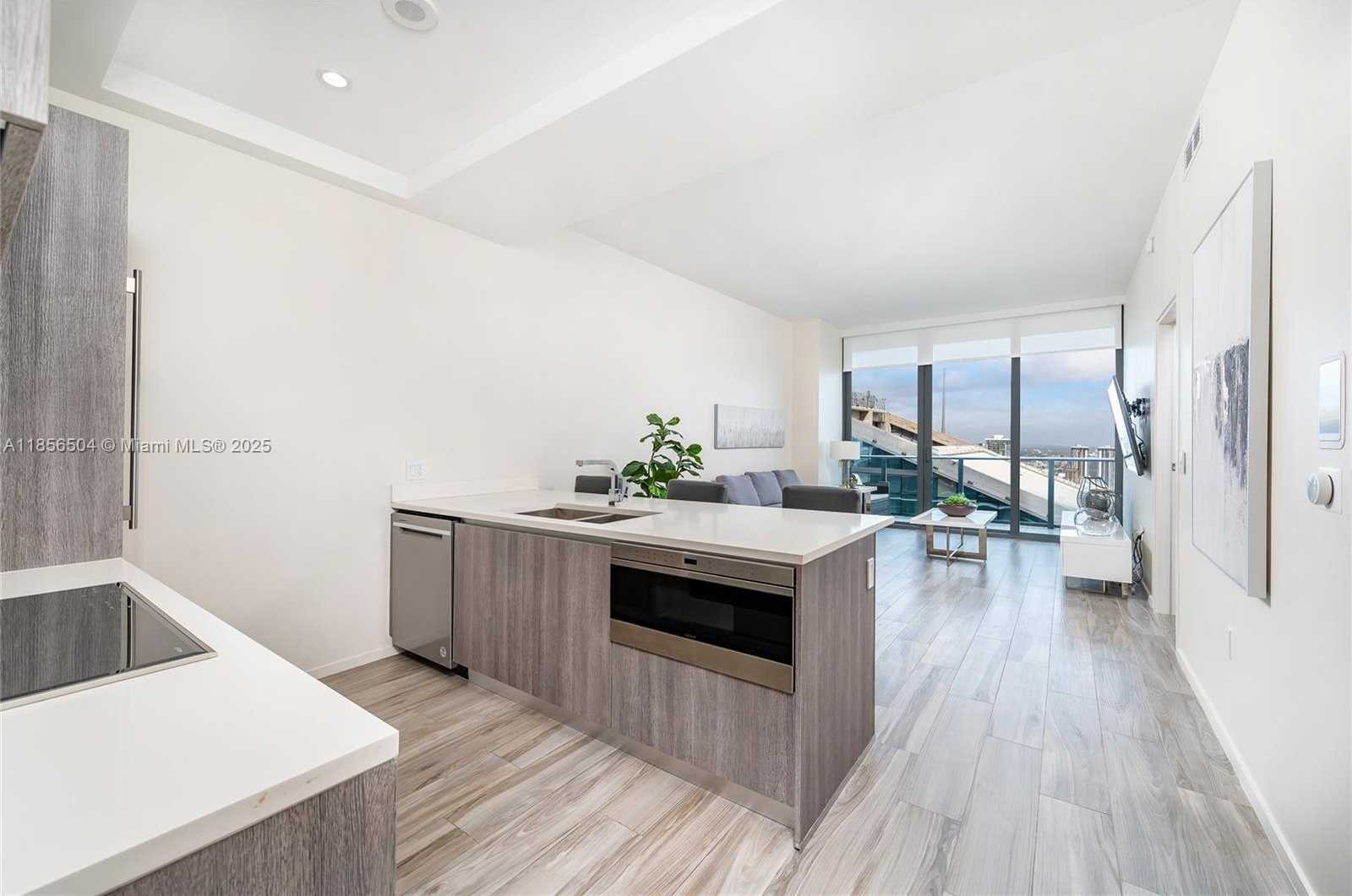 Small Image of 801 SOUTH MIAMI AVE #5207, Miami Number 6