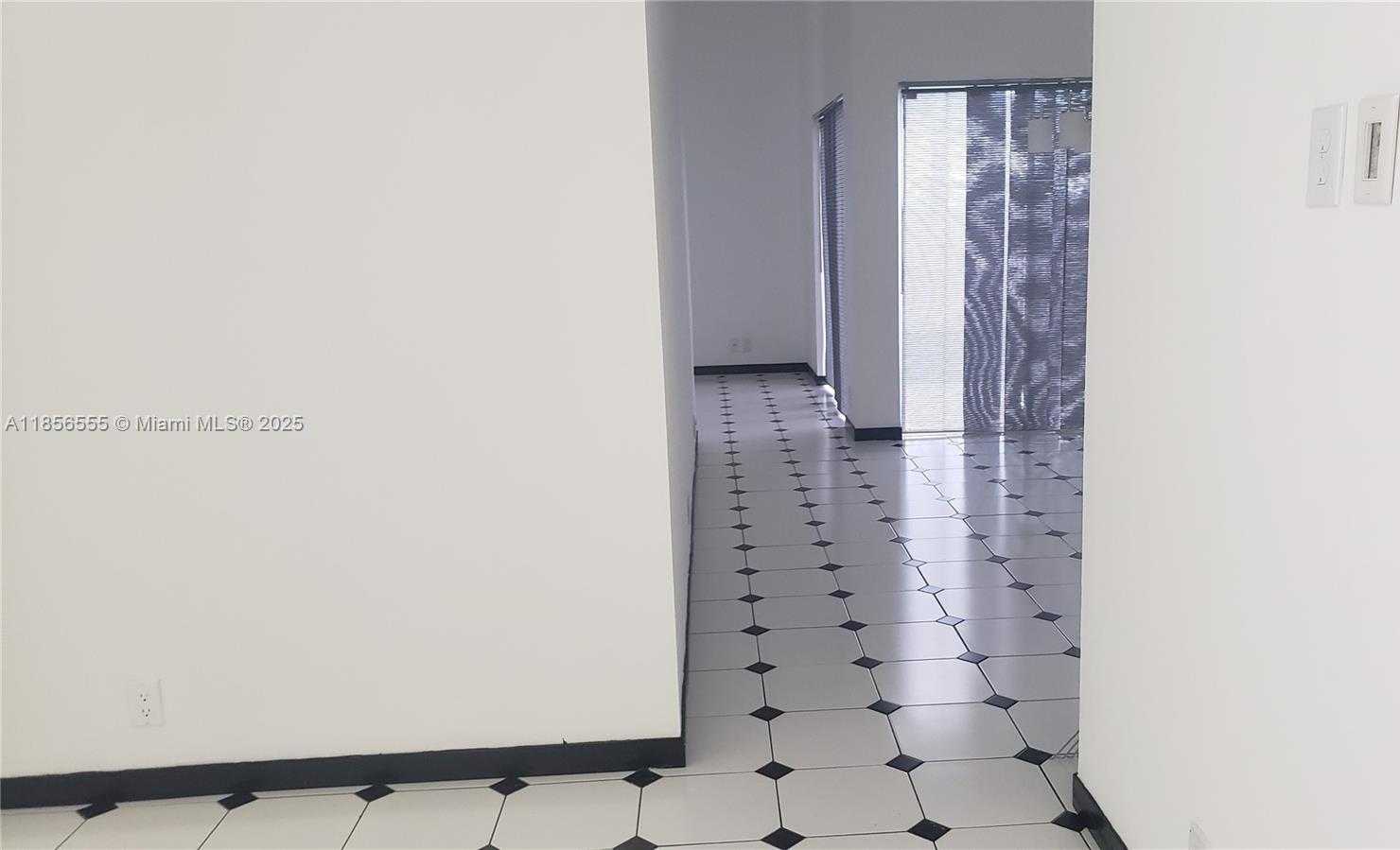 Small Image of 15564 SOUTH WEST 63RD TER, Miami Number 12