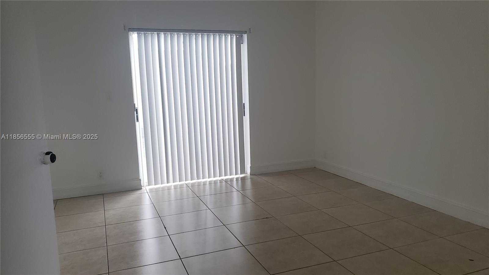 Small Image of 15564 SOUTH WEST 63RD TER, Miami Number 6