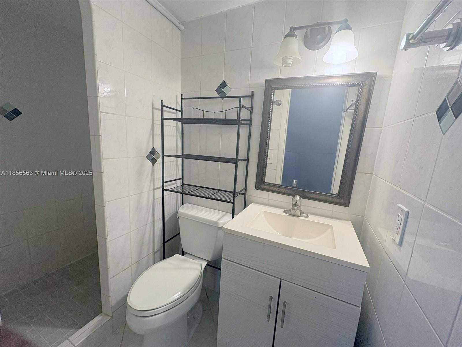 Small Image of Margate Number 7