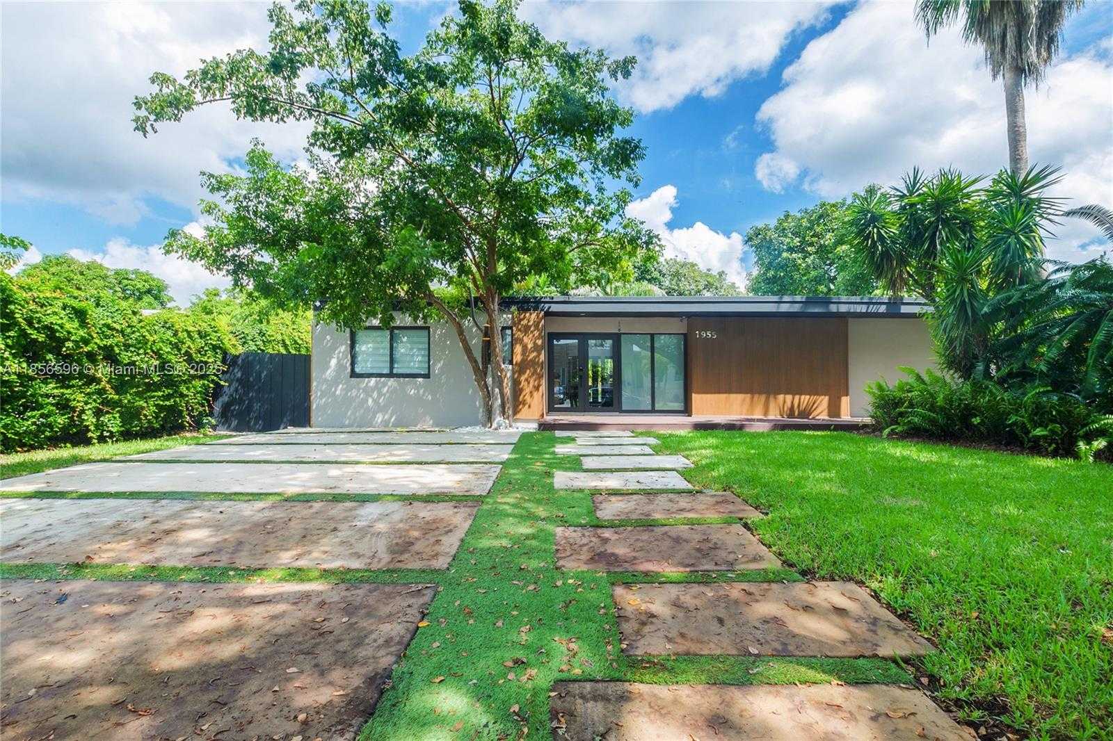 Small Image of North Miami Number 4