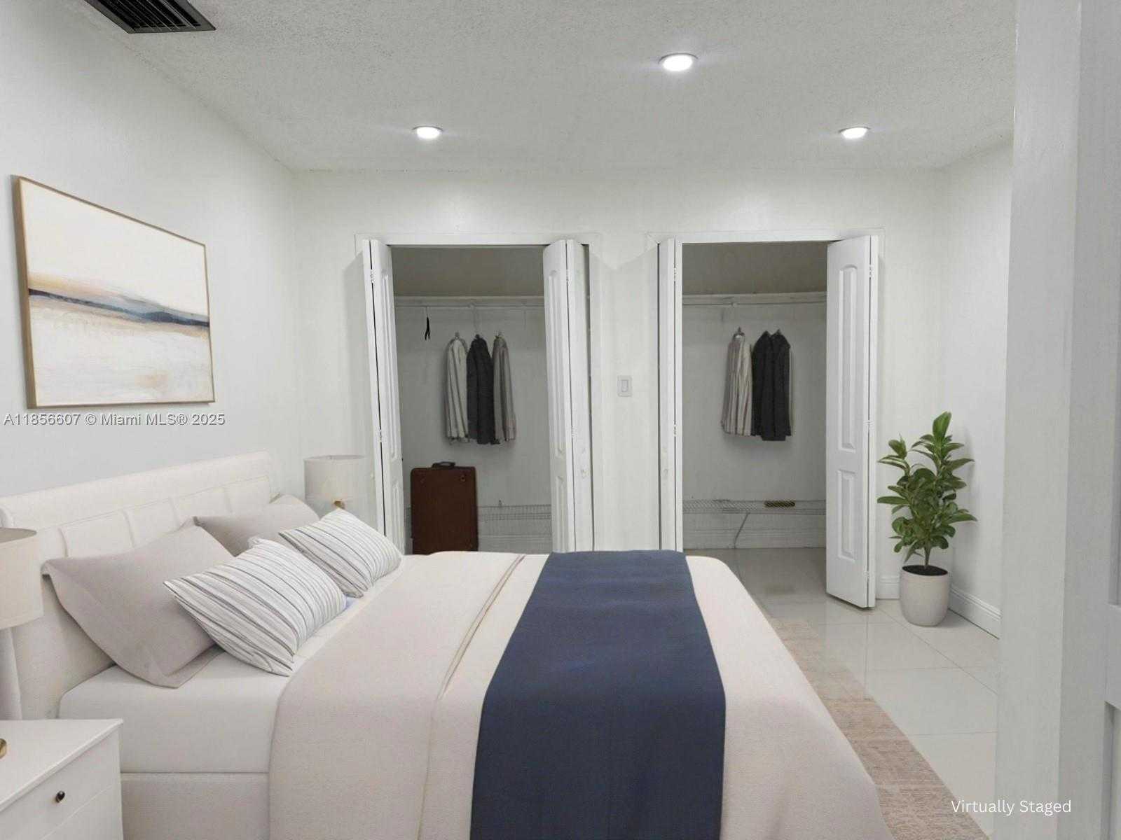 Small Image of 2322 SOUTH WEST 106TH CT, Miami Number 7