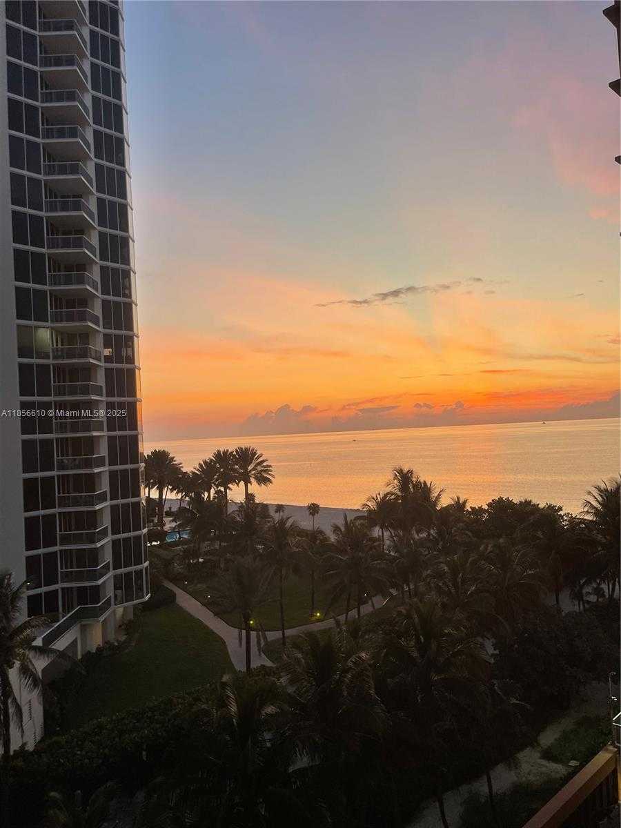 Small Image of 19201 COLLINS AVE #522, Sunny Isles Beach Number 8