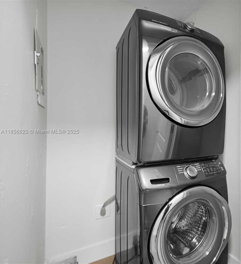 Small Image of 9715 FONTAINEBLEAU BLVD #E108, Miami Number 11