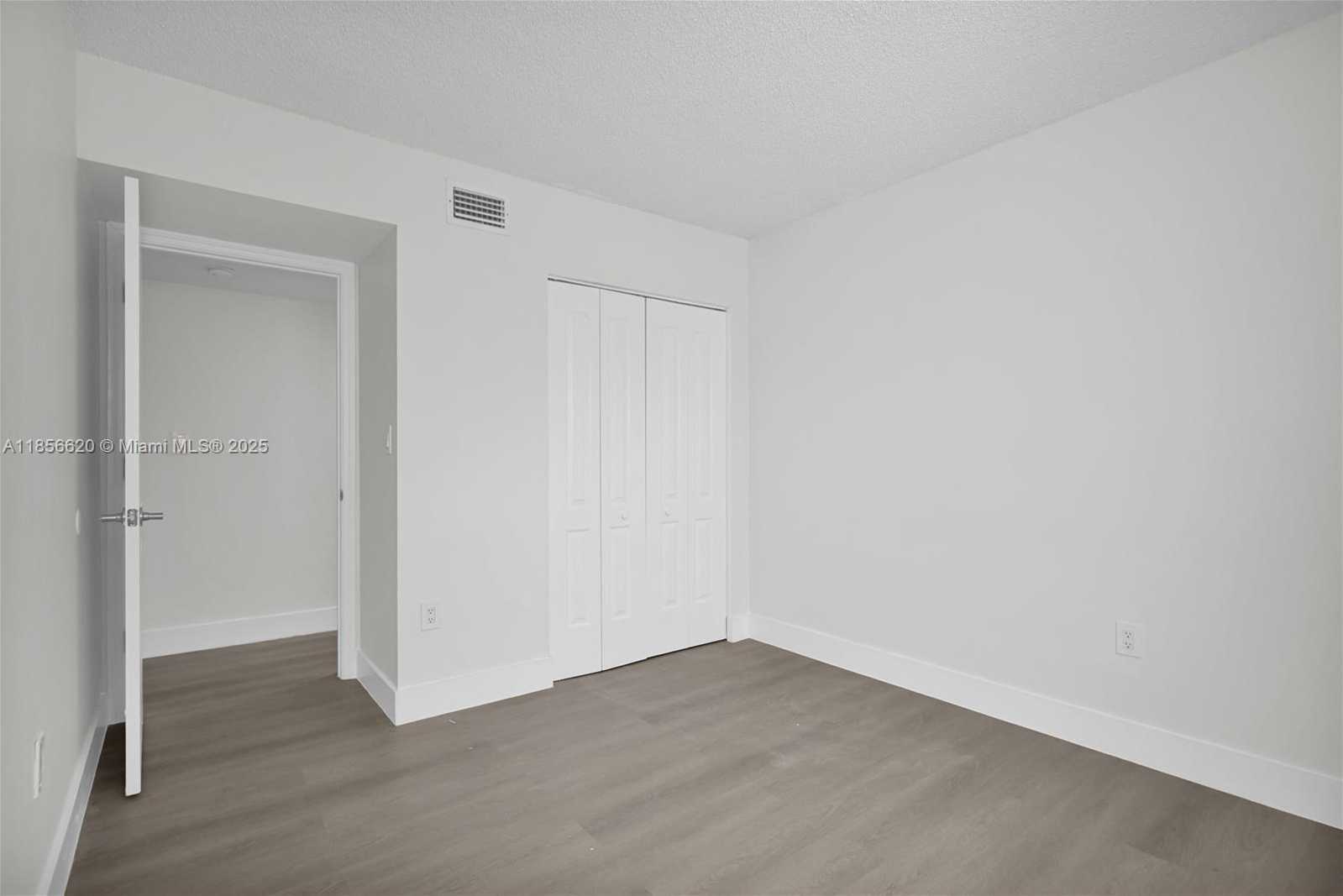 Small Image of 9715 FONTAINEBLEAU BLVD #E108, Miami Number 18