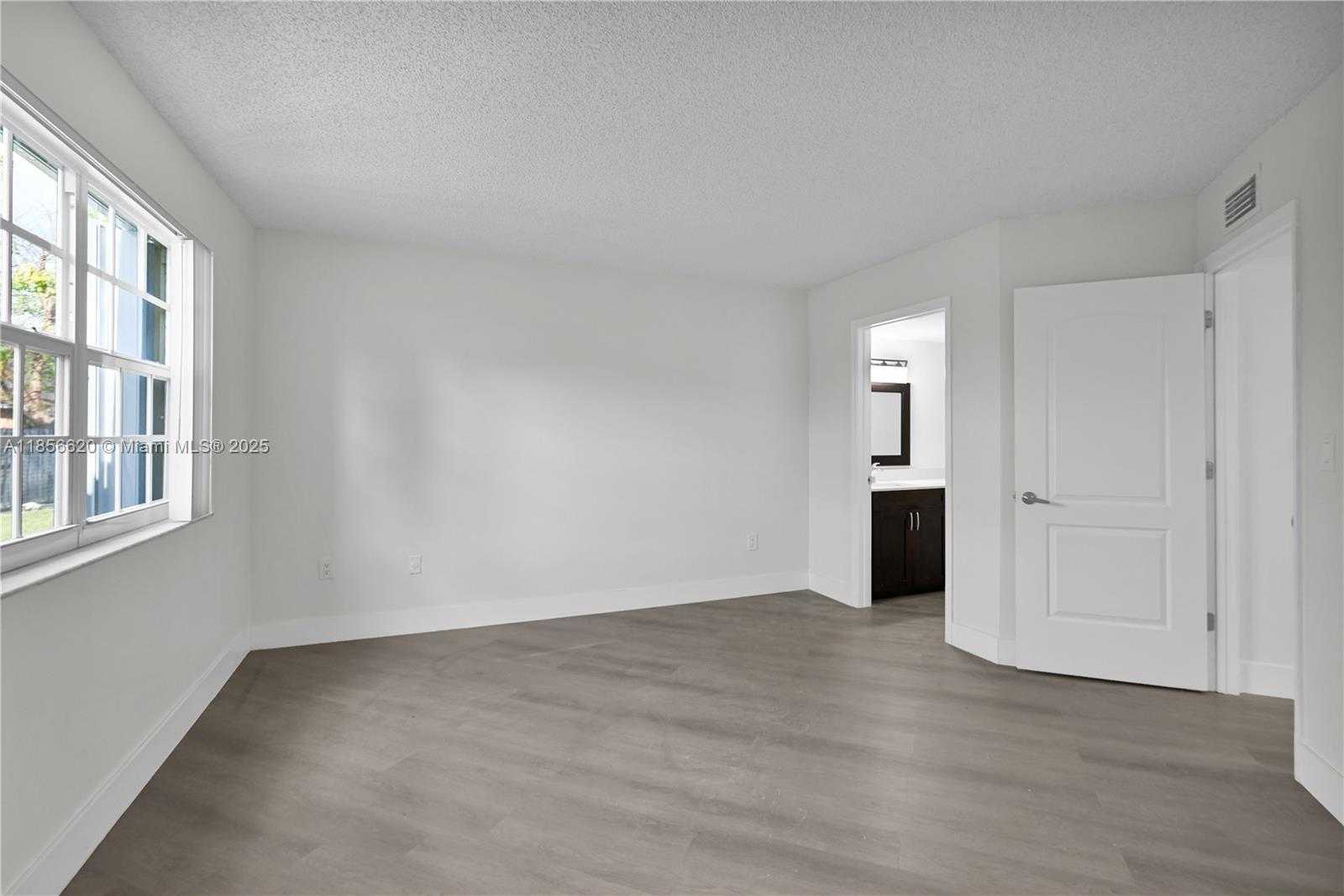Small Image of 9715 FONTAINEBLEAU BLVD #E108, Miami Number 22
