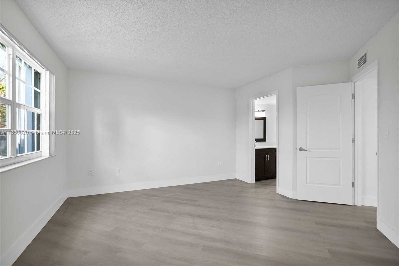 Small Image of 9715 FONTAINEBLEAU BLVD #E108, Miami Number 23
