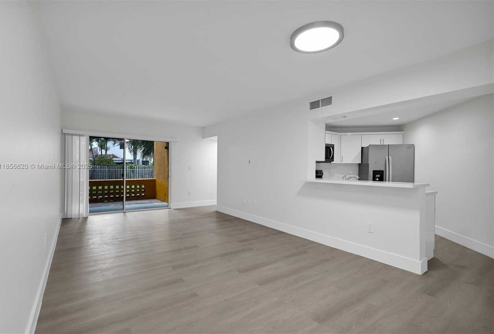 Small Image of 9715 FONTAINEBLEAU BLVD #E108, Miami Number 3