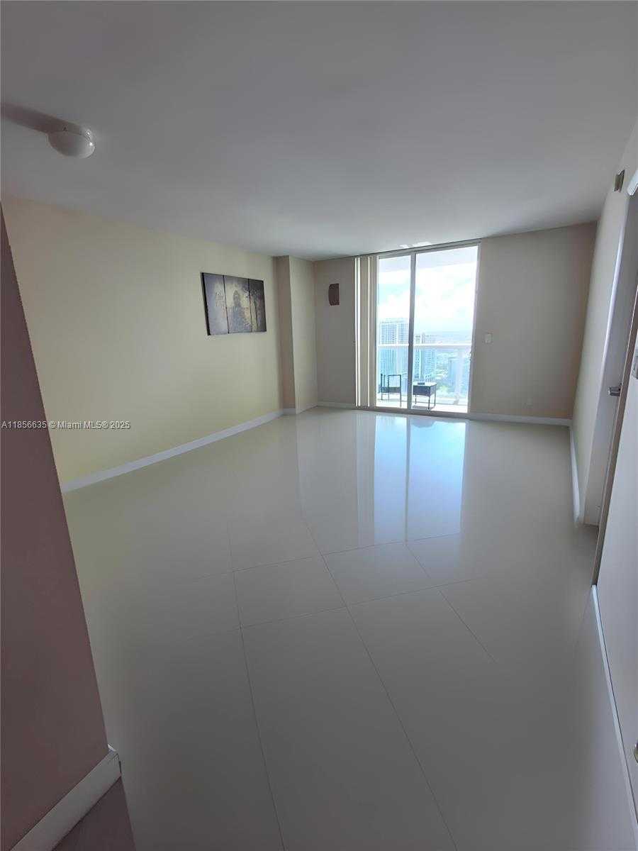 Small Image of 1800 NORTH BAYSHORE DR #3908, Miami Number 10
