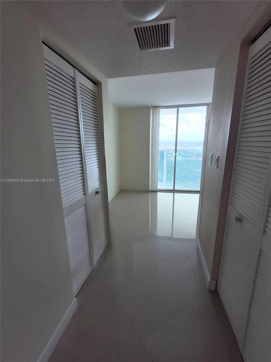 Small Image of 1800 NORTH BAYSHORE DR #3908, Miami Number 15